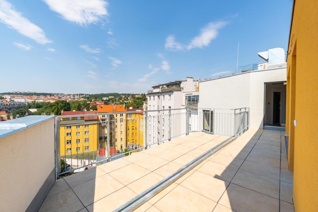 Penthouse # 81 With Panoramic City View In Elite Rezidence With Free Parking Prague Exterior photo